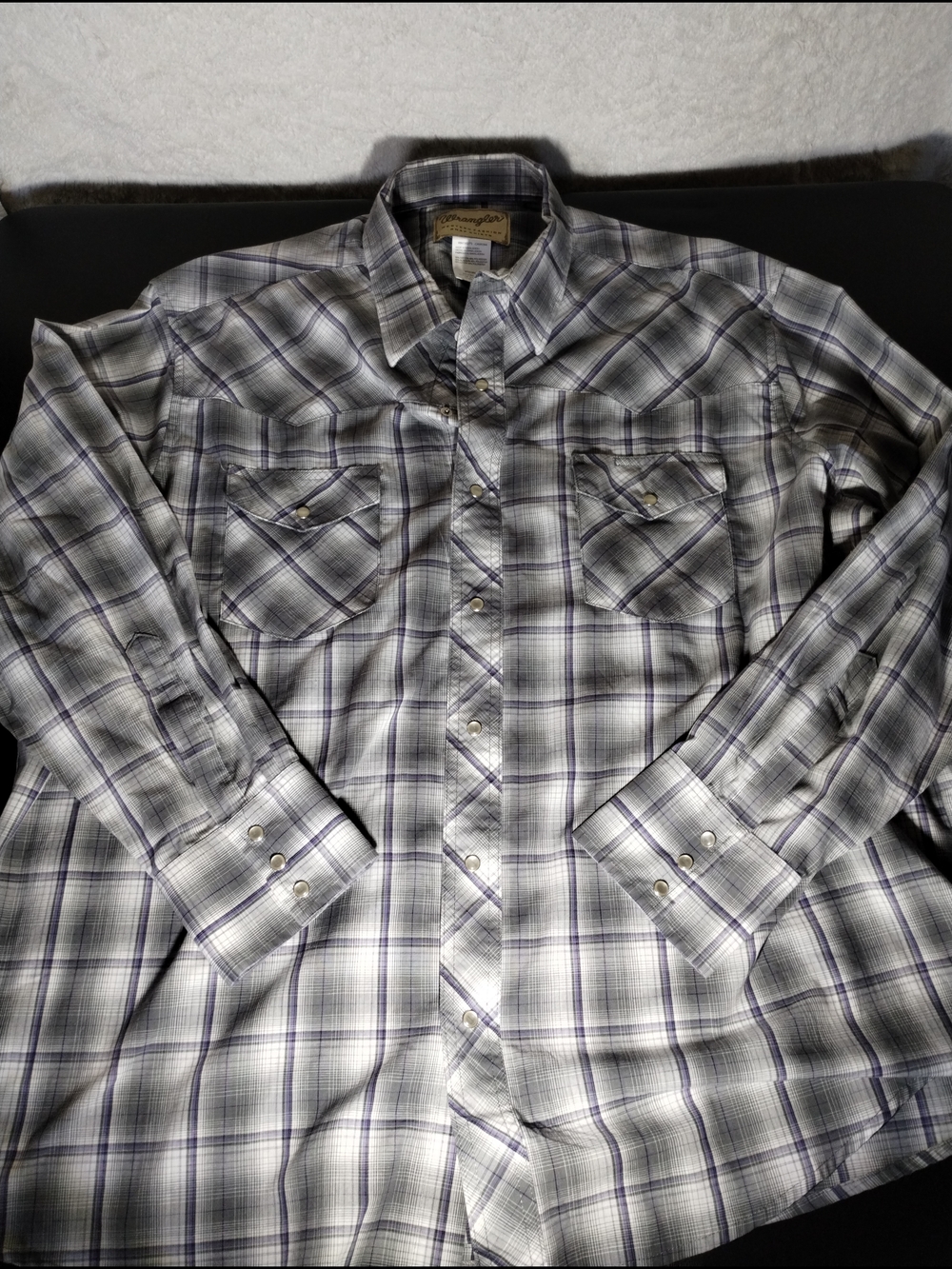 Wrangler Men's Pearl Snap Plaid Button-Down Shirt in White, Gray and Blue